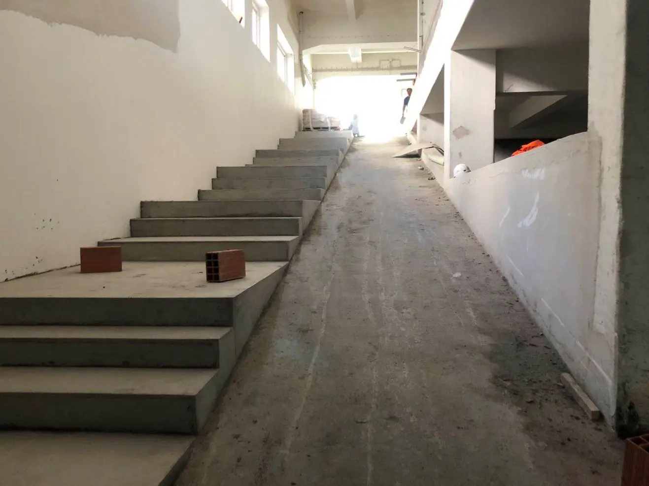 ILC School · Nóbrega 16 — Registo de obra 7